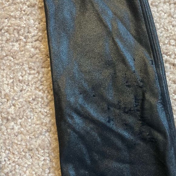 Spanx leather leggings size medium women’s - Picture 3 of 3